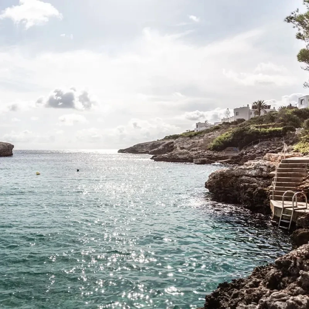 The East, Mallorca